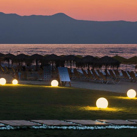 פלטניאס Santa Helena Beach Resort מראה חיצוני תמונה
