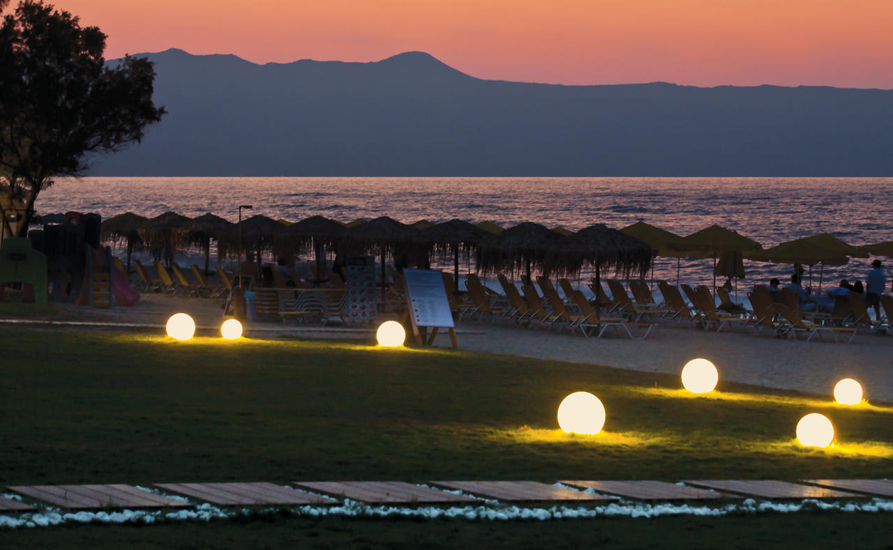 פלטניאס Santa Helena Beach Resort מראה חיצוני תמונה
